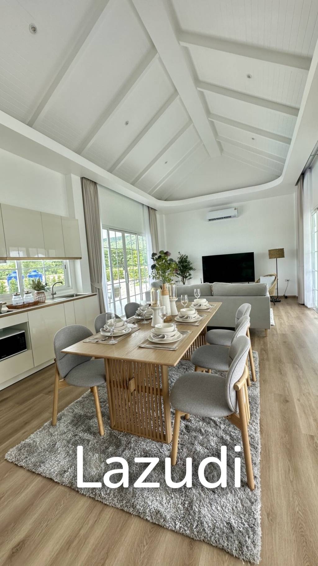 3 Bed 4 Bath 381.25 SQ.M Breeze Hideaway