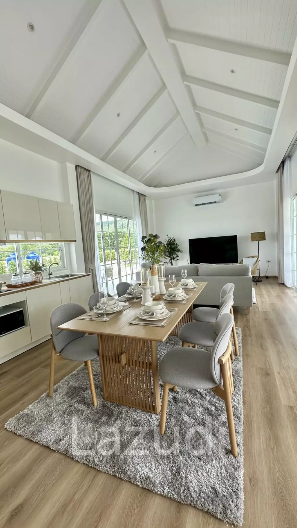 3 Bed 4 Bath 381.25 SQ.M Breeze Hideaway