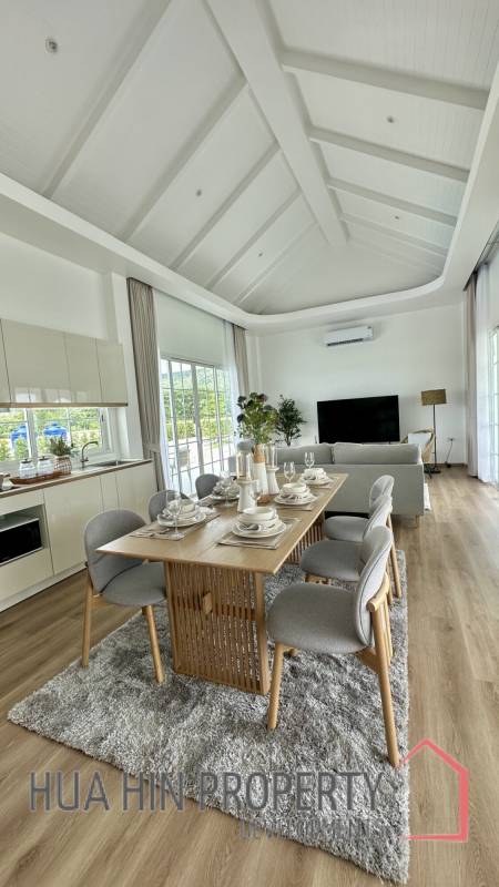 3 Bed 4 Bath 381.25 SQ.M Breeze Hideaway