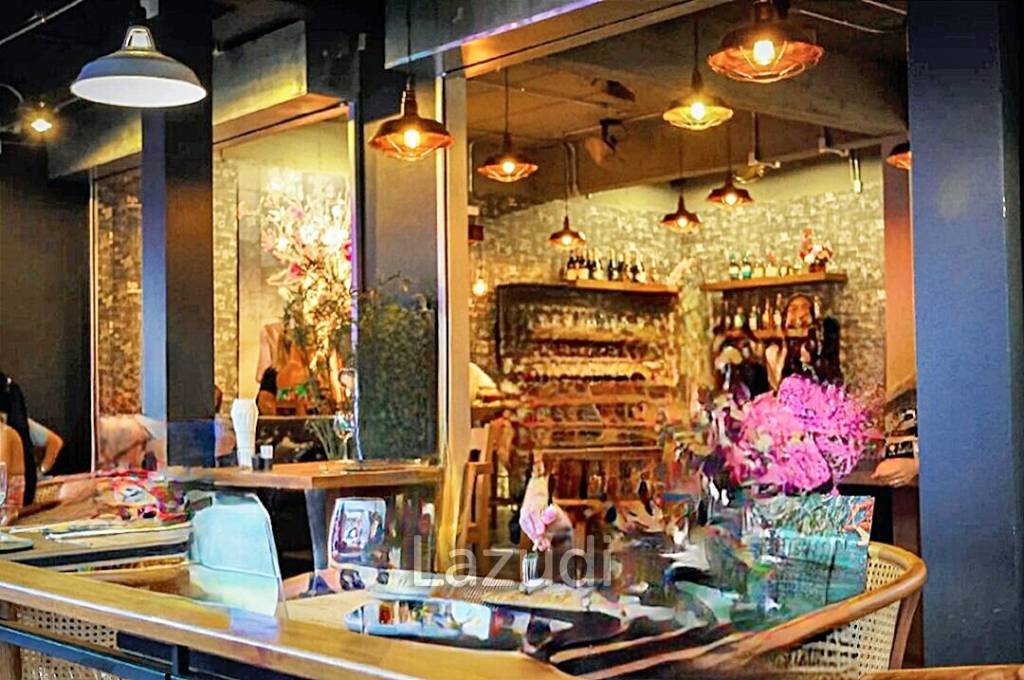 Restaurant for Sale in prime area of Lamai