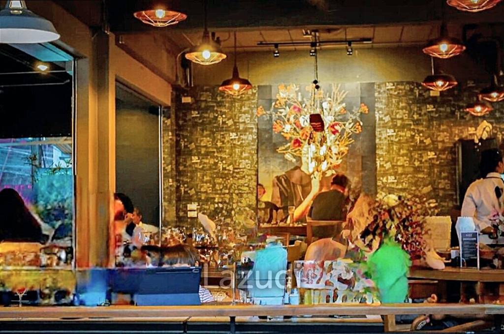 Restaurant for Sale in prime area of Lamai