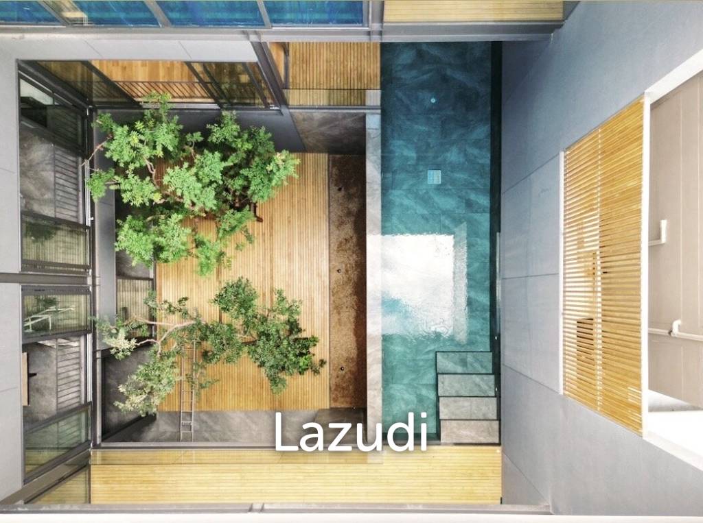 4 Bed 5 Bath 775 SQ.M House in Ramkhamhaeng 4