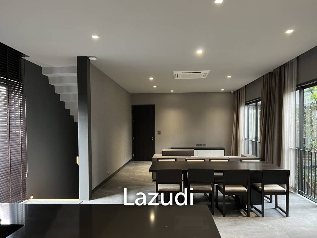 4 Bed 5 Bath 775 SQ.M House in Ramkhamhaeng 4