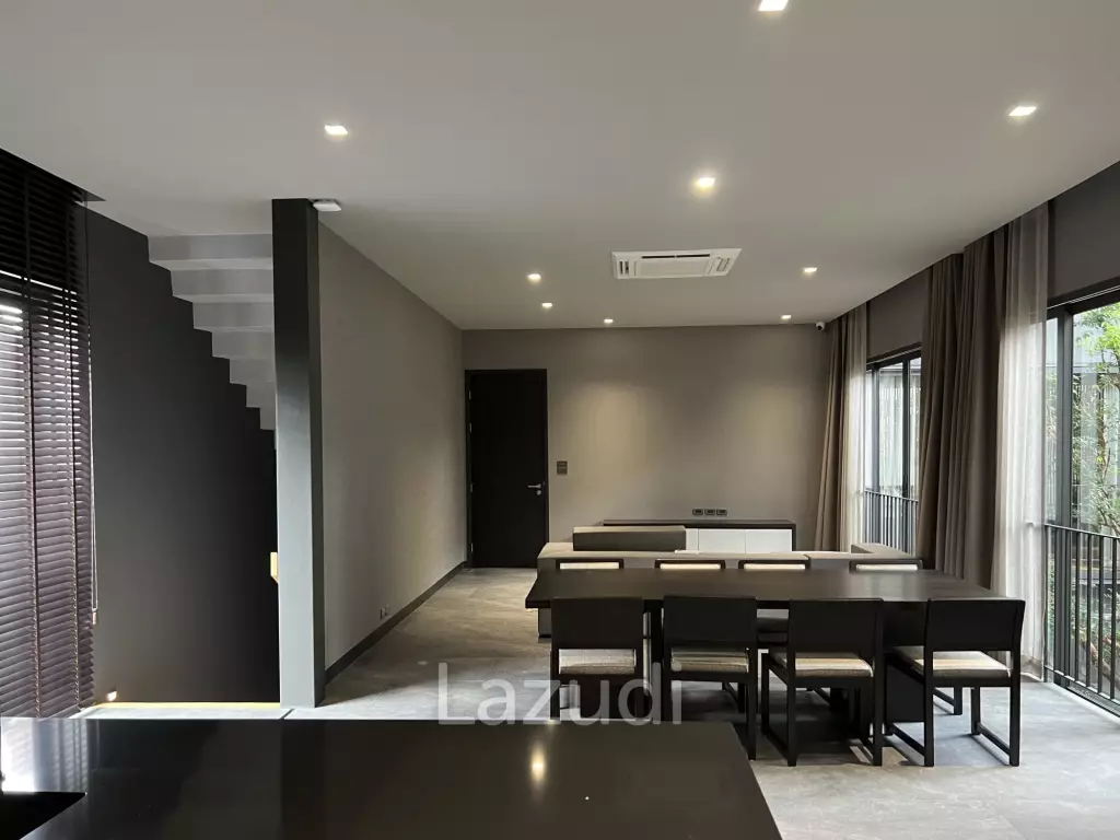 4 Bed 5 Bath 775 SQ.M House in Ramkhamhaeng 4