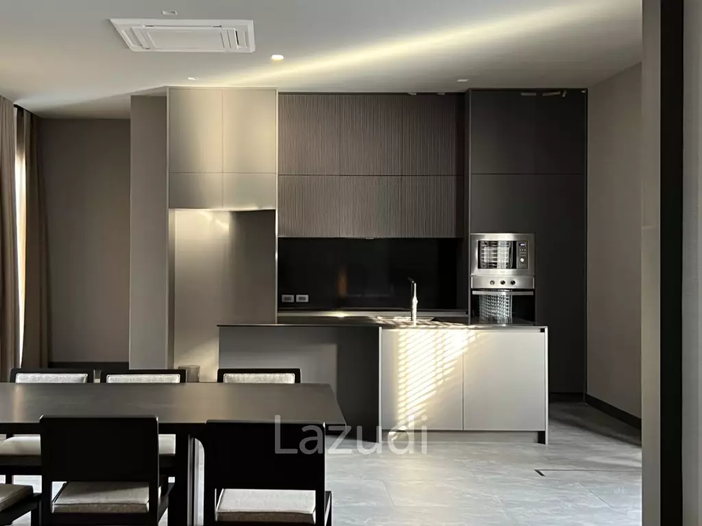 4 Bed 5 Bath 775 SQ.M House in Ramkhamhaeng 4