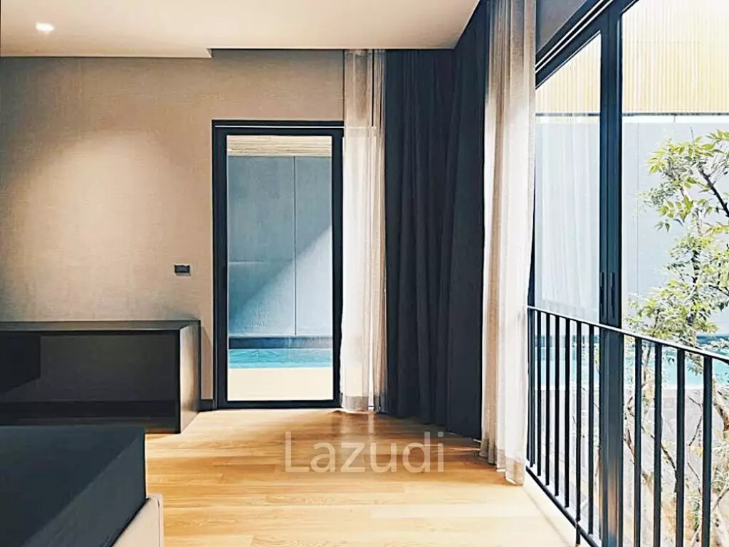 4 Bed 5 Bath 775 SQ.M House in Ramkhamhaeng 4