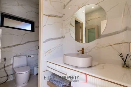 HILLSIDE HAMLET 8  : 3 bed pool villa with mountain views