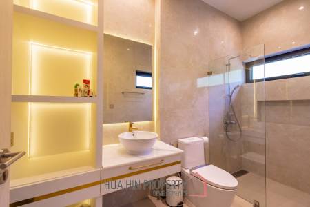 HILLSIDE HAMLET 8  : 3 bed pool villa with mountain views