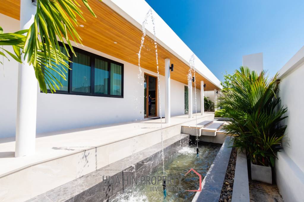 HILLSIDE HAMLET 8  : 3 bed pool villa with mountain views