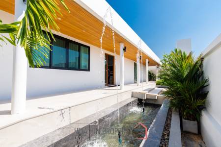 HILLSIDE HAMLET 8  : 3 bed pool villa with mountain views