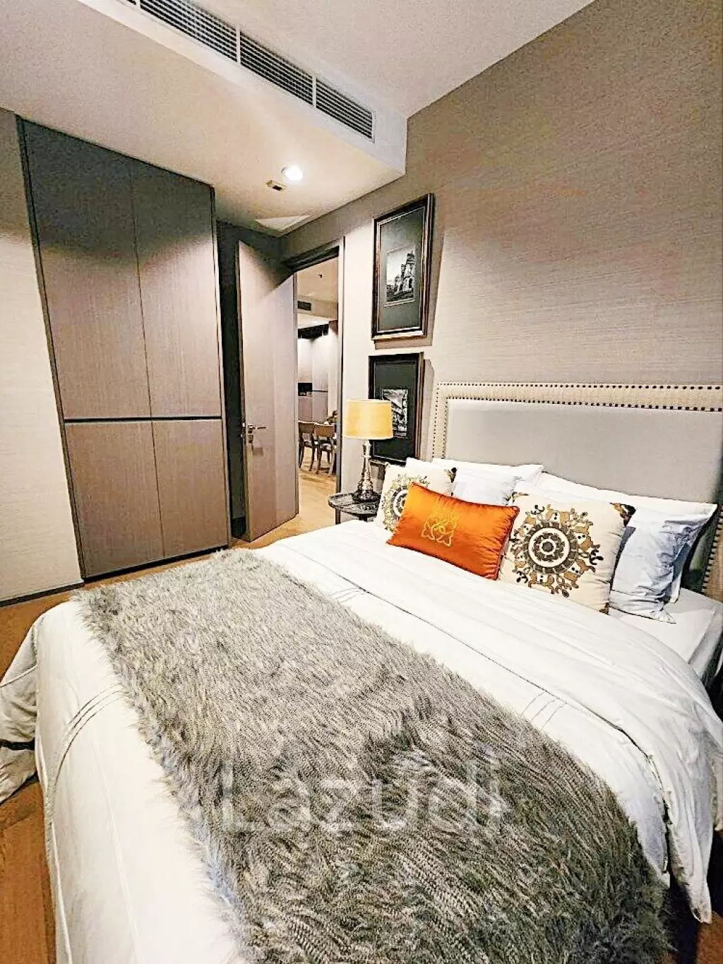3 Bed 2 Bath 85 SQ.M The Diplomat Sathorn
