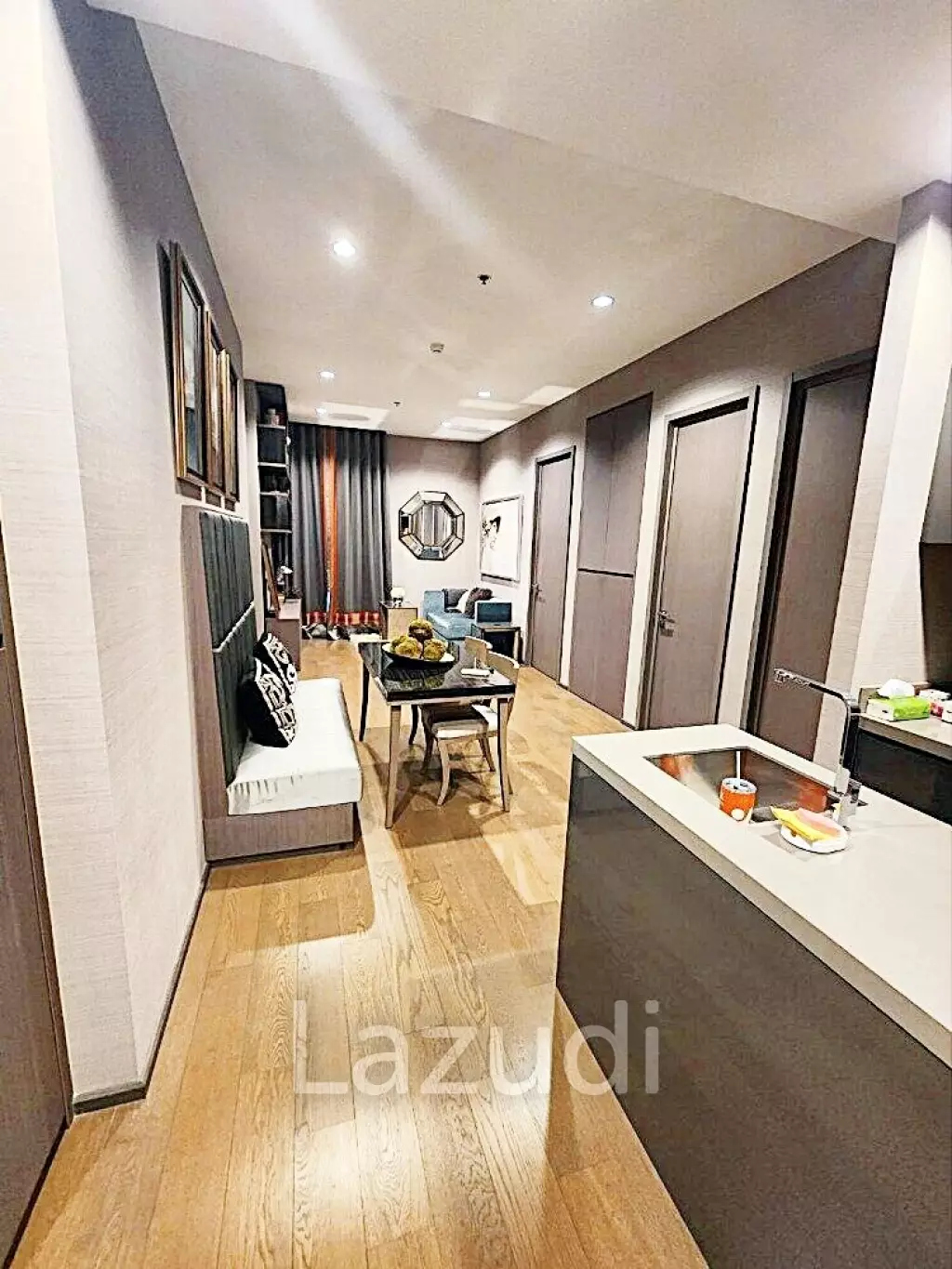3 Bed 2 Bath 85 SQ.M The Diplomat Sathorn
