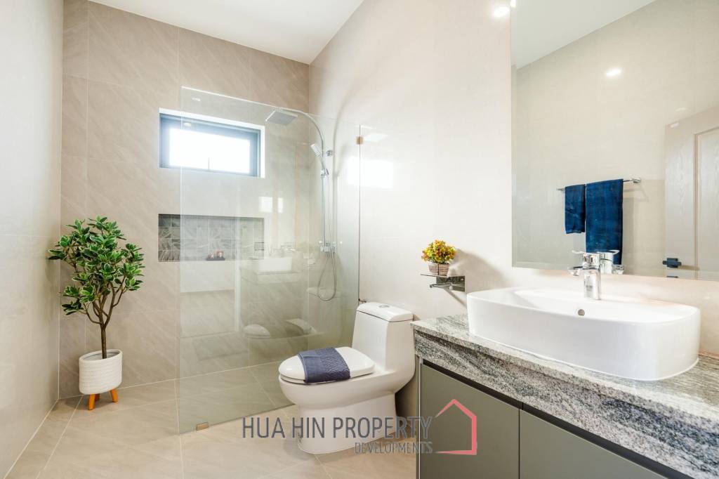 BAAN NARADA VILLAS : 3 bed pool villa (last unit)