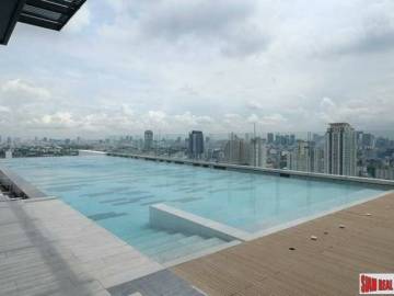 Rhythm Rangnam | Modern Two Bedroom Condo Walking Distance to Victory Monument