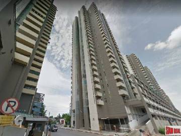 Lake View Condominium | Large Lake View 3 Bed Condo at Nonthaburi