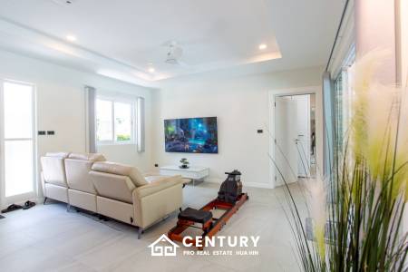 BAAN MIO : Modern 3-Bed Pool  Villa in Hua Hin