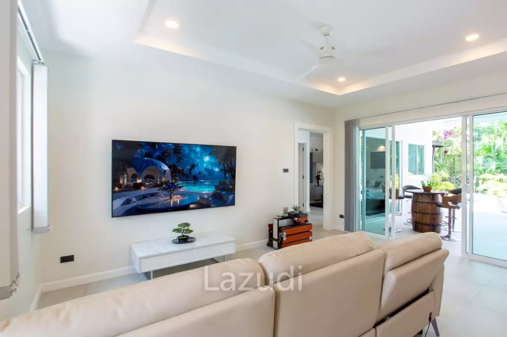 BAAN MIO : Modern 3-Bed Pool  Villa in Hua Hin
