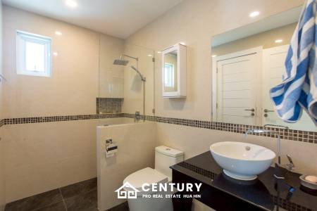 BAAN MIO : Modern 3-Bed Pool  Villa in Hua Hin