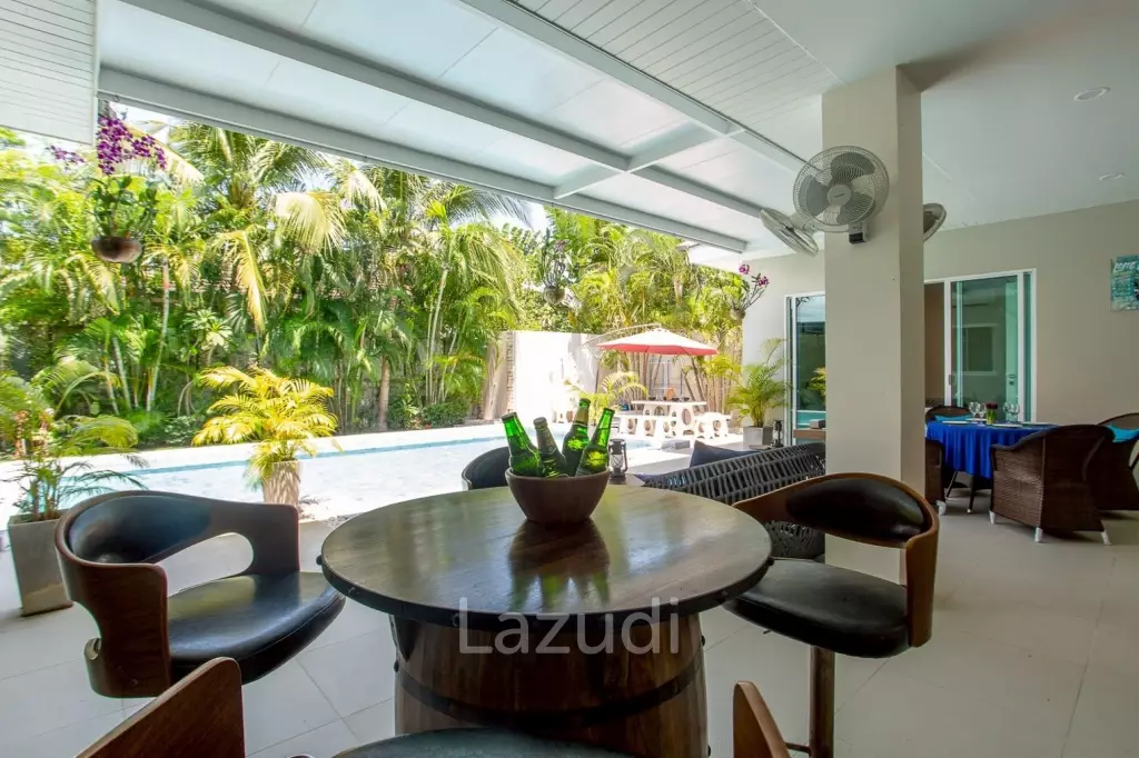 BAAN MIO : Modern 3-Bed Pool  Villa in Hua Hin