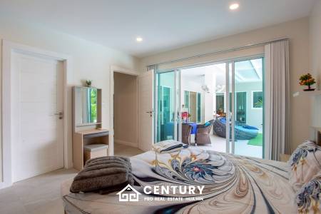 BAAN MIO : Modern 3-Bed Pool  Villa in Hua Hin