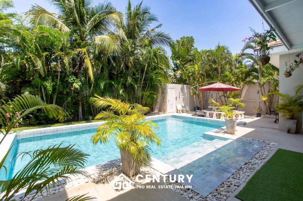 BAAN MIO : Modern 3-Bed Pool  Villa in Hua Hin