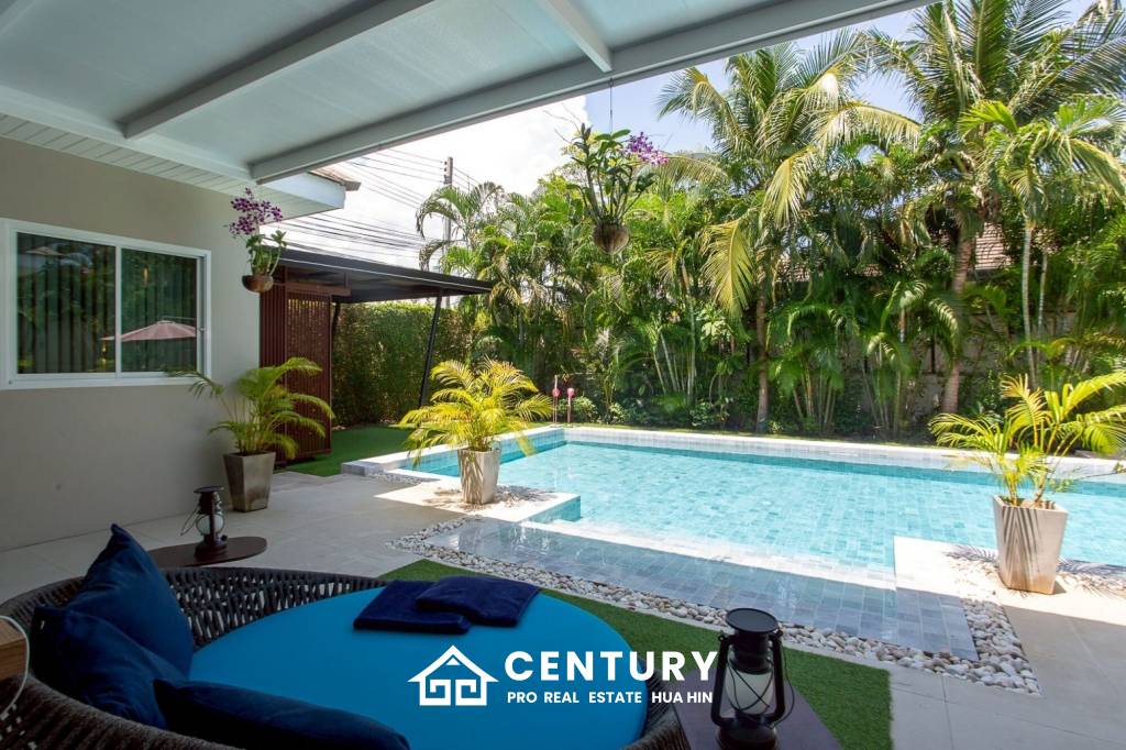 BAAN MIO : Modern 3-Bed Pool  Villa in Hua Hin