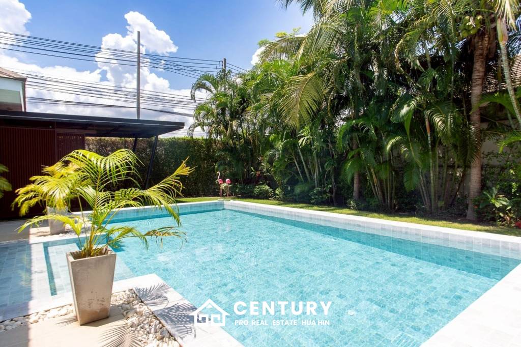 BAAN MIO : Modern 3-Bed Pool  Villa in Hua Hin