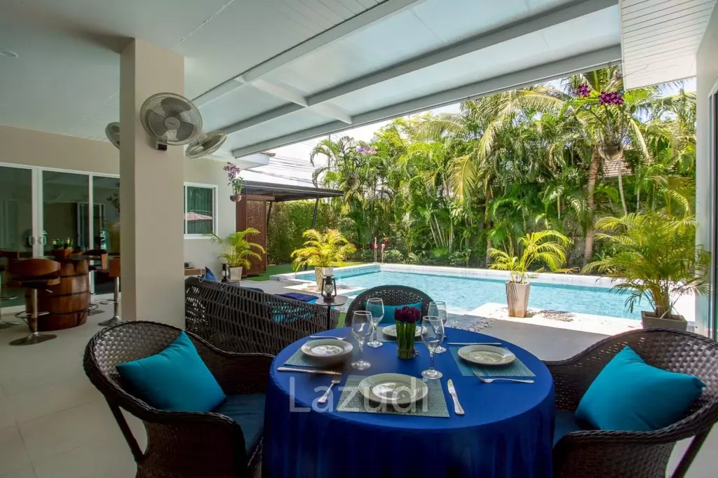 BAAN MIO : Modern 3-Bed Pool  Villa in Hua Hin