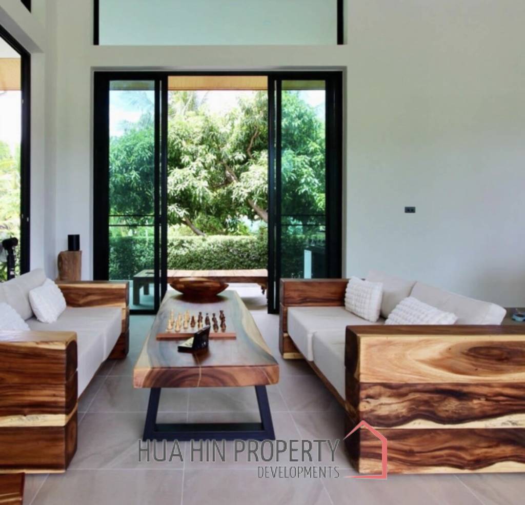 LUXURIOUS POOL VILLA DOPHIN BAY  : 3 bed mountain view