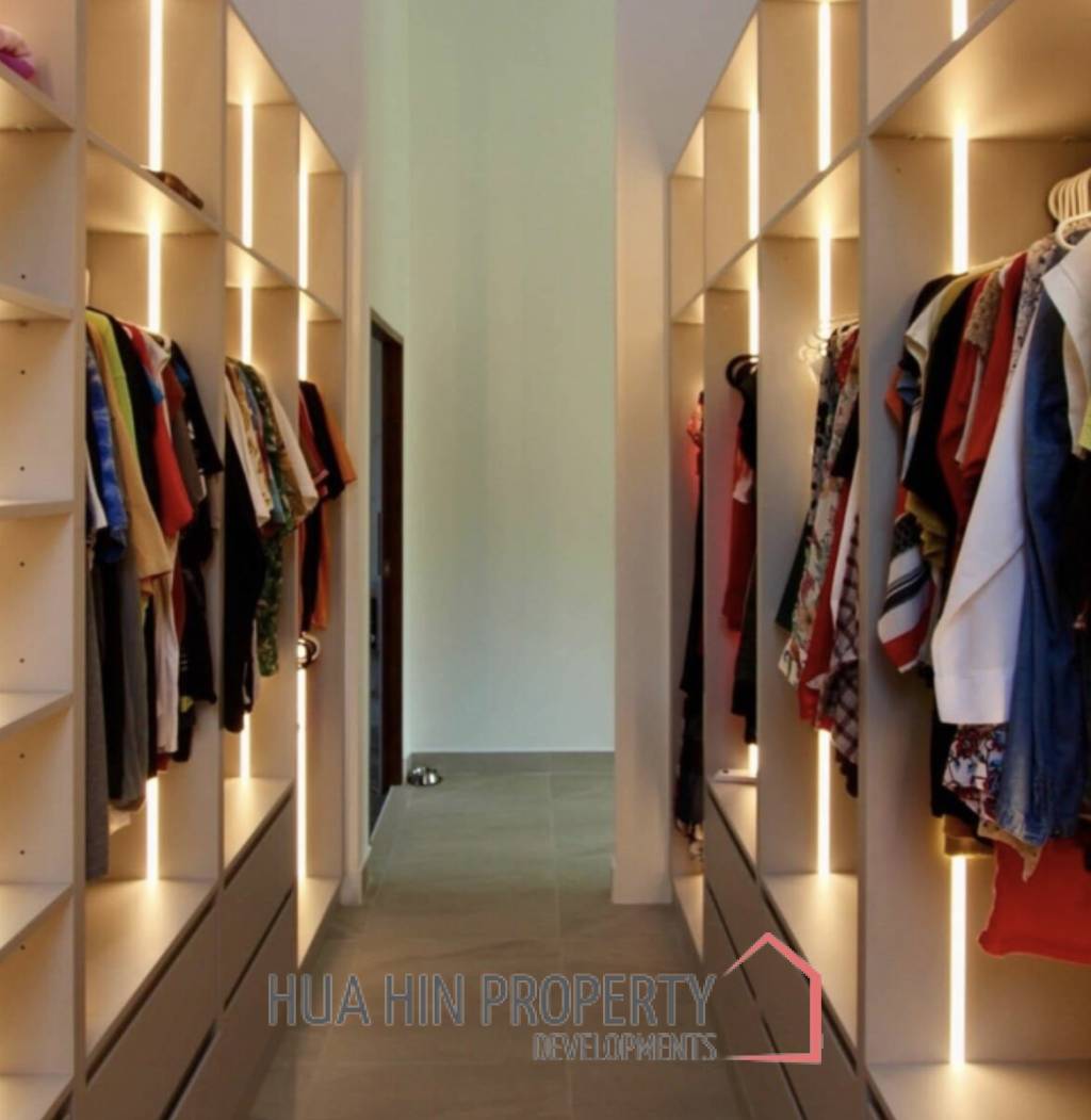 LUXURIOUS POOL VILLA DOPHIN BAY  : 3 bed mountain view