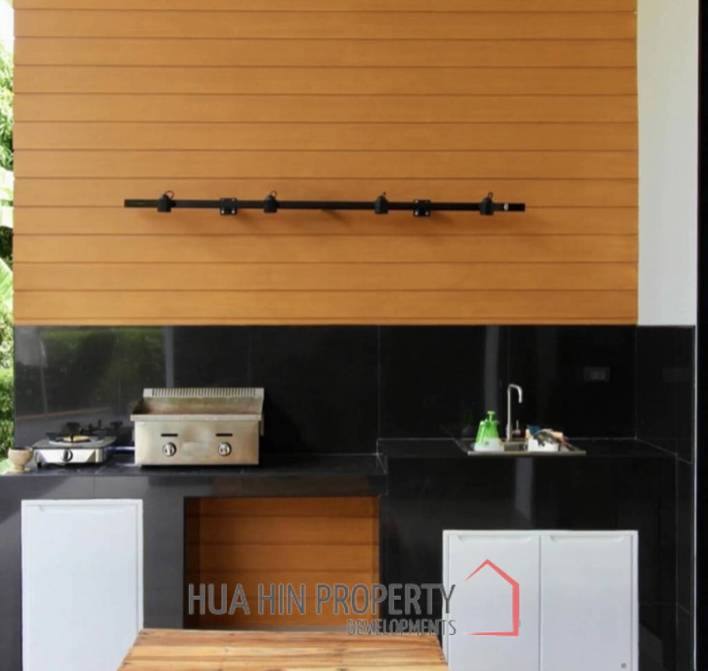 LUXURIOUS POOL VILLA DOPHIN BAY  : 3 bed mountain view