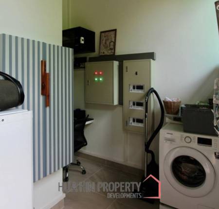 LUXURIOUS POOL VILLA DOPHIN BAY  : 3 bed mountain view