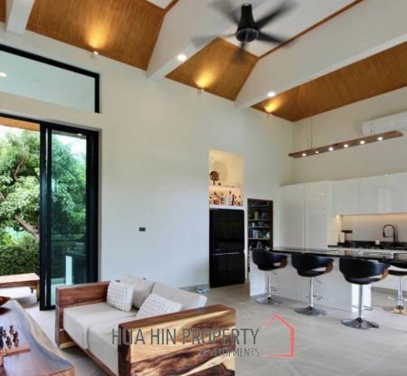 LUXURIOUS POOL VILLA DOPHIN BAY  : 3 bed mountain view