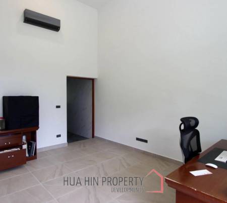 LUXURIOUS POOL VILLA DOPHIN BAY  : 3 bed mountain view