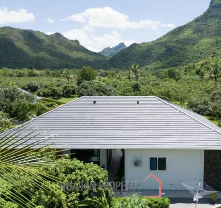 LUXURIOUS POOL VILLA DOPHIN BAY  : 3 bed mountain view