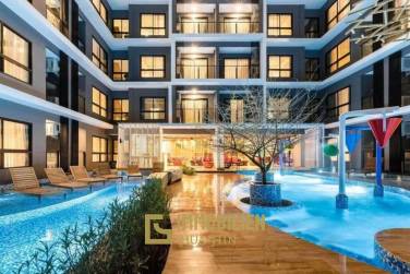 Maysa Condo: 1 Bedroom Condo Pool View