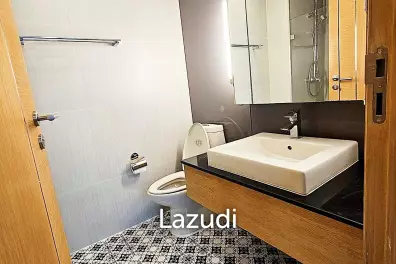 1 Bed 1 Bath 32 SQ.M SOCIO Ruamrudee