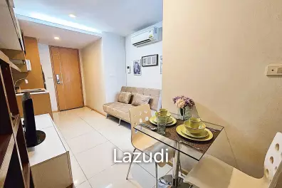 1 Bed 1 Bath 32 SQ.M SOCIO Ruamrudee