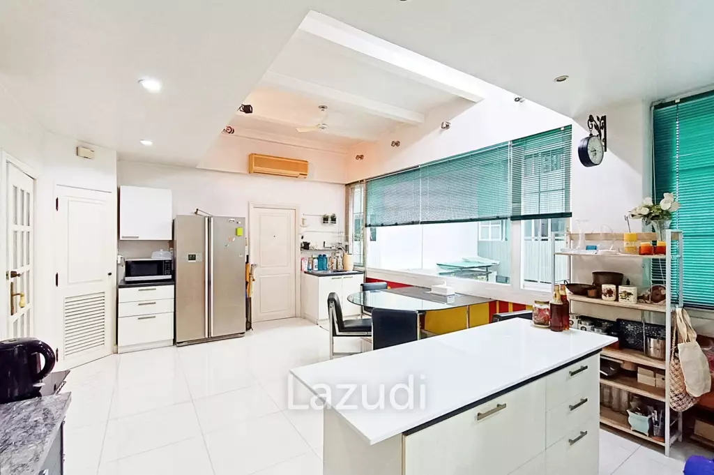 4 Bed 6 Bath 400 SQ.M Premier Condominium