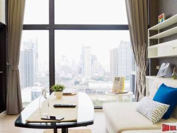 Chewathai Residence Asoke | Amazing City Views from this One Bedroom Loft-style Duplex