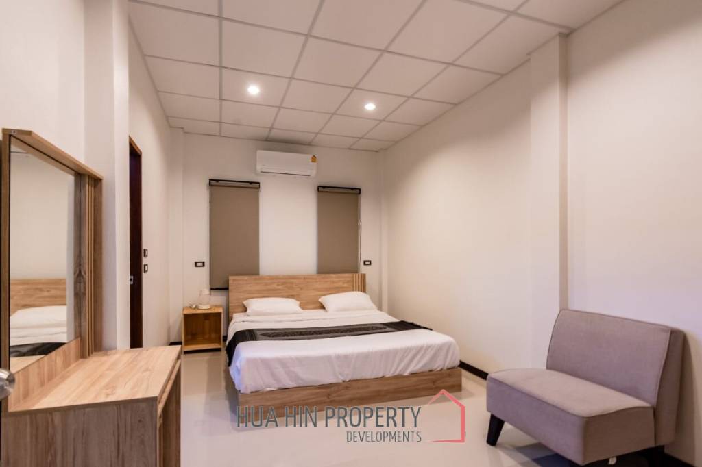 BUILDING 12 UNITS ON SOI 102 :  24 bed great mountain view