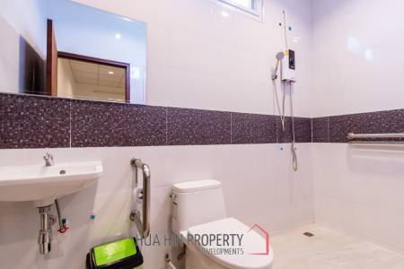 BUILDING 12 UNITS ON SOI 102 :  24 bed great mountain view