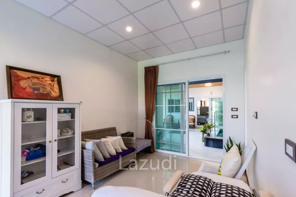 BUILDING 12 UNITS ON SOI 102 :  24 bed great mountain view