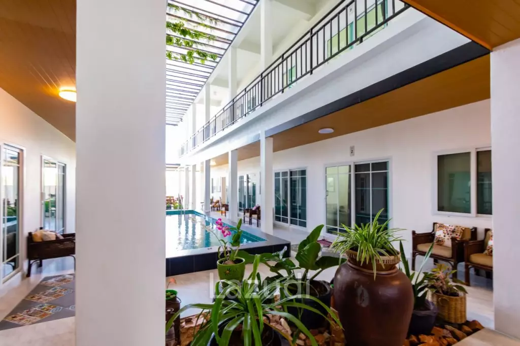 BUILDING 12 UNITS ON SOI 102 :  24 bed great mountain view