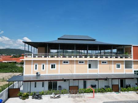 BUILDING 12 UNITS ON SOI 102 :  24 bed great mountain view