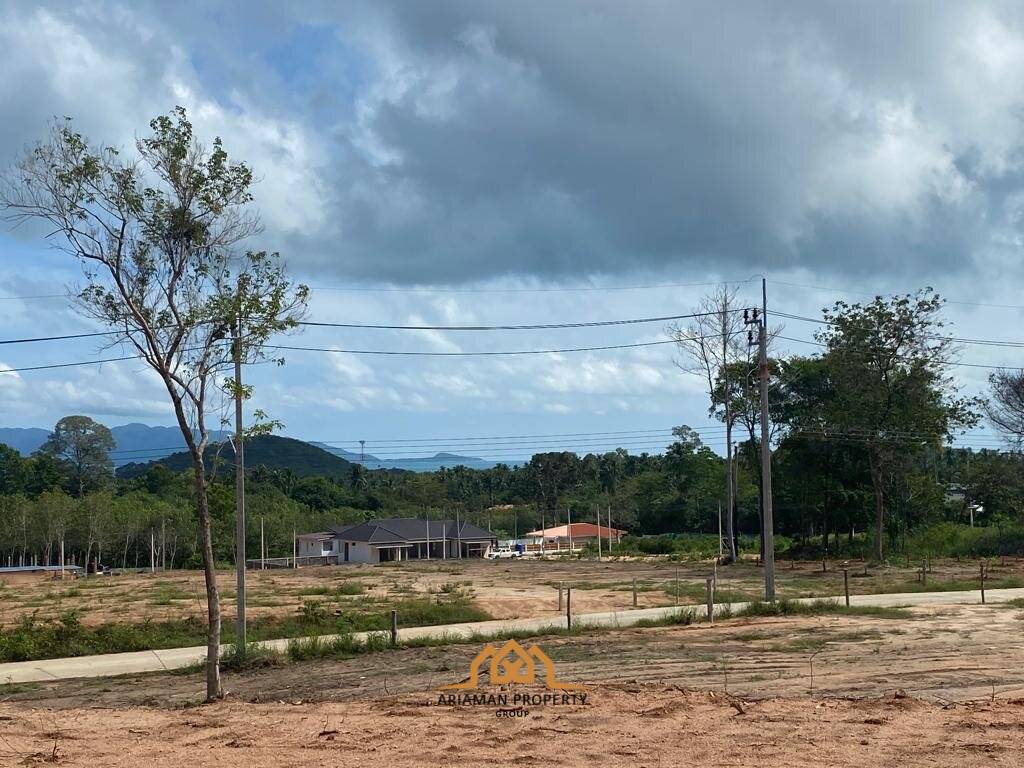 Prime 2,812 SQ.M Sea View Land in Bantai