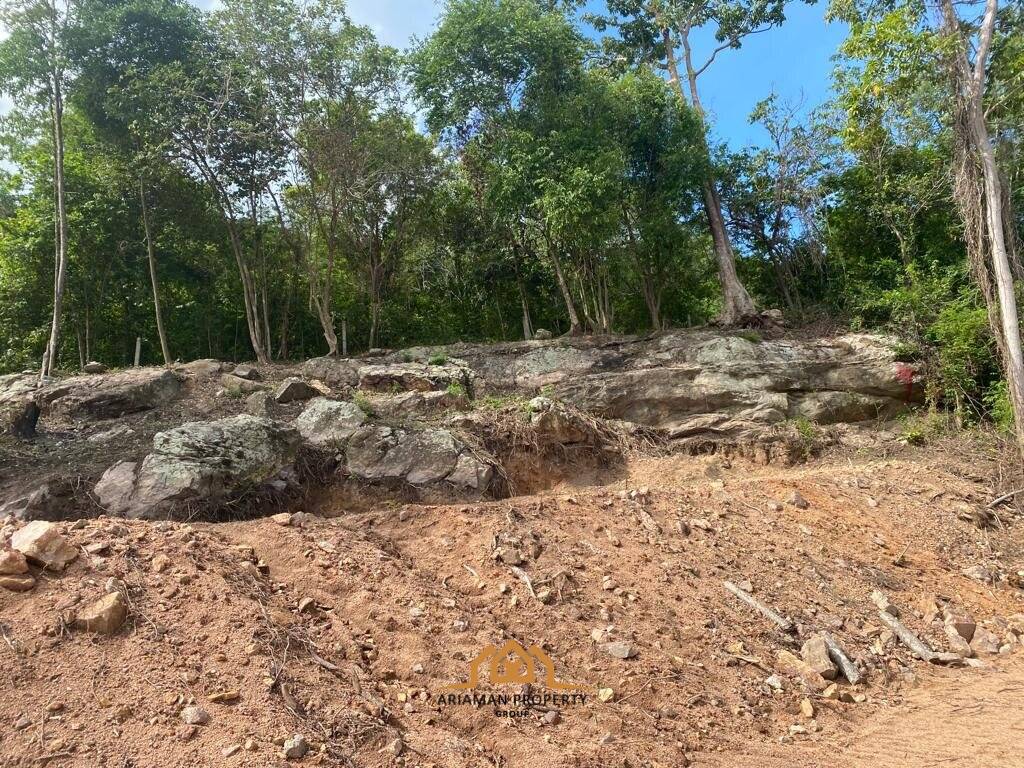 Prime 2,812 SQ.M Sea View Land in Bantai