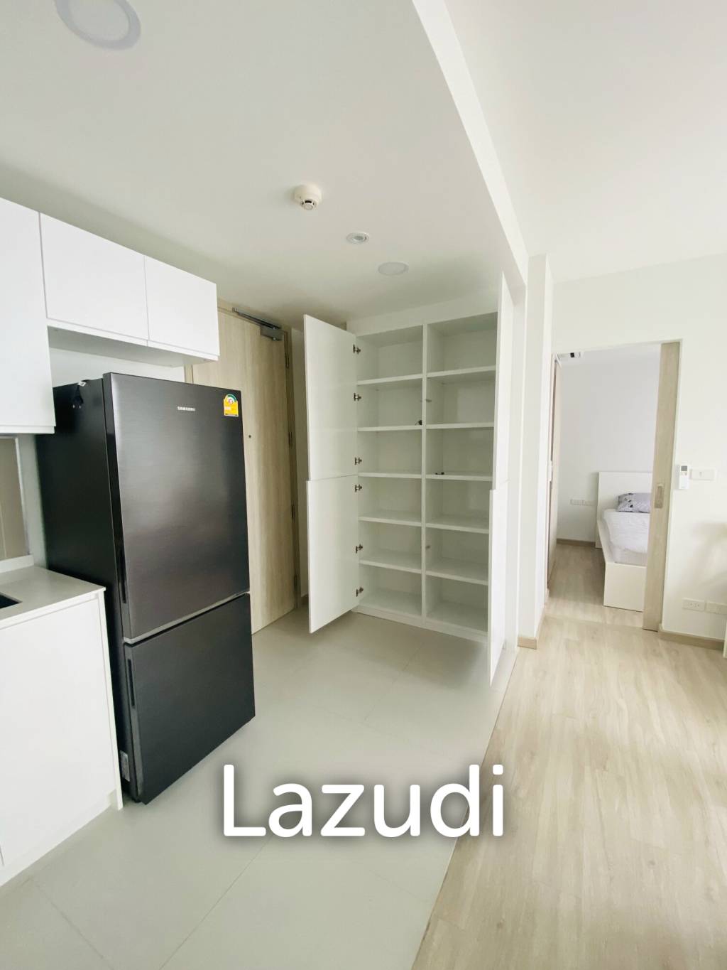 COSY 2 BEDROOM UNIT IN SKYPARK BUILDING C