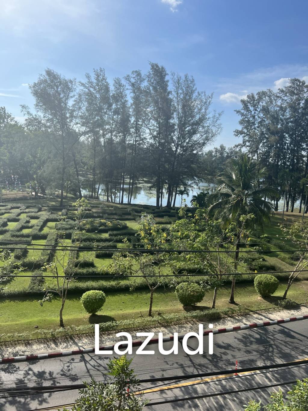 COSY 2 BEDROOM UNIT IN SKYPARK BUILDING C