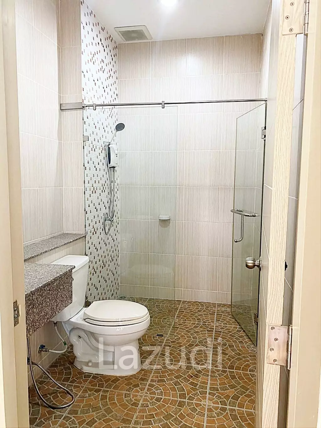 3 Bedroom 3 Bathroom 381 SQ.M Flora Ville